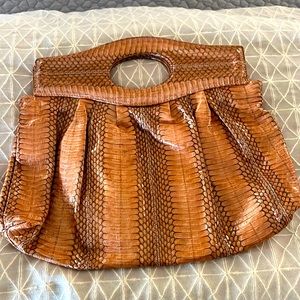 LEYLA Snakeskin Clutch